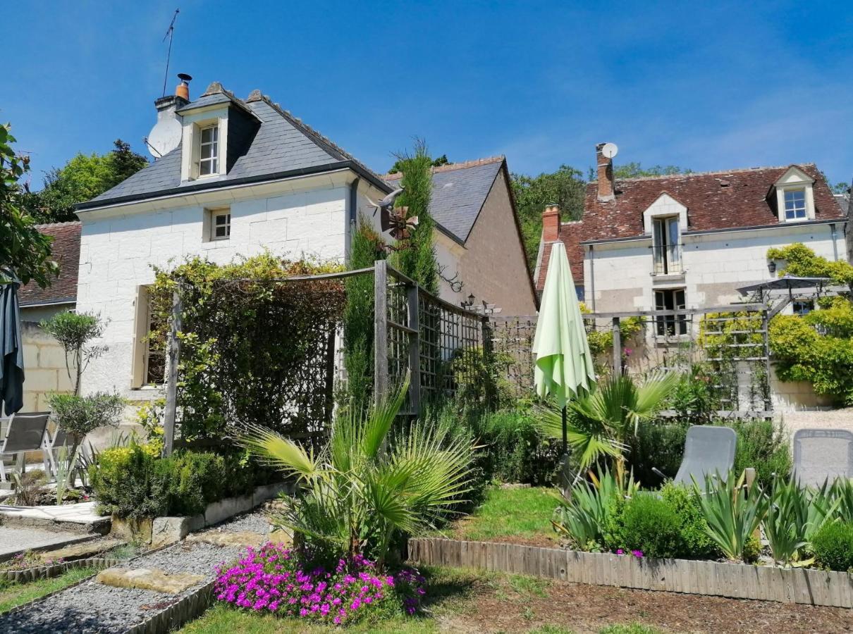 Gites Les Petits Chateaux Bourré Exterior foto